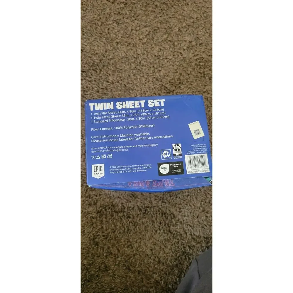 FORTNITE 3pc Microfiber Twin Sheet Set! 1 Fitted, 1 Flat Sheet & 1 Pillowcase